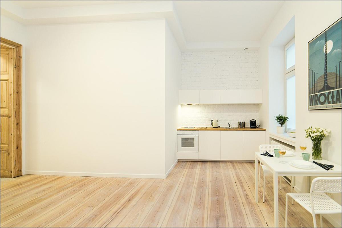 Ferienwohnung Terra Studio Dworcowa Breslau Exterior foto